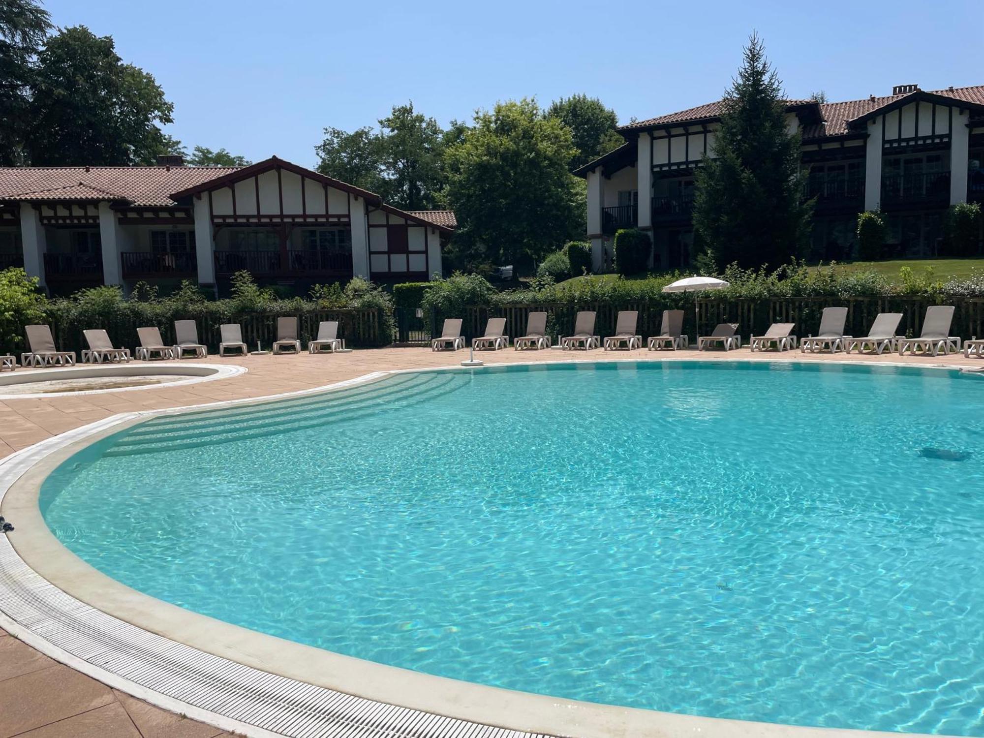 Sejour 4 Personnes - Pays Basque Apartment Uhart-Cize Екстериор снимка
